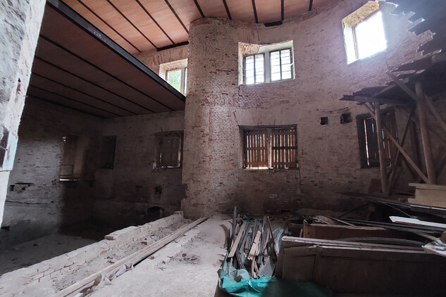 Pohled přes divadlo – současný stav