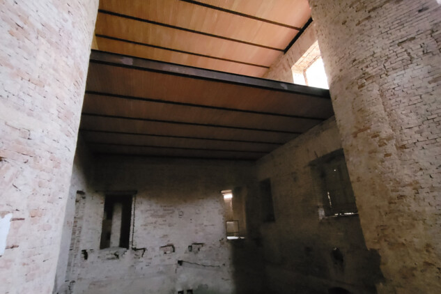 Divadlo, jeviště s provazištěm – současný stav